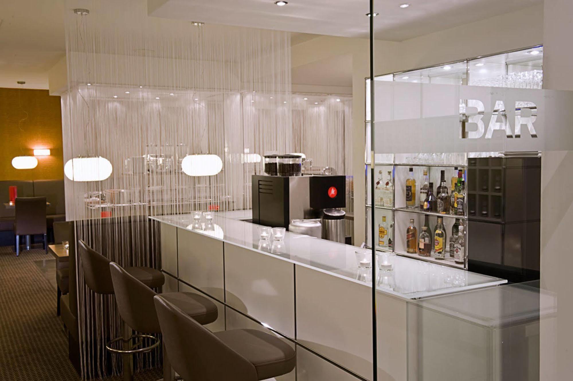 Hotel Conti Duisburg - Partner Of Sorat Hotels Restaurant bilde